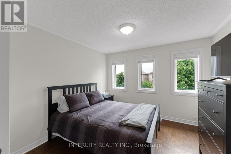 37 REDFINCH CRESCENT, Vaughan (Vellore Village), Ontario, L4H2C5
