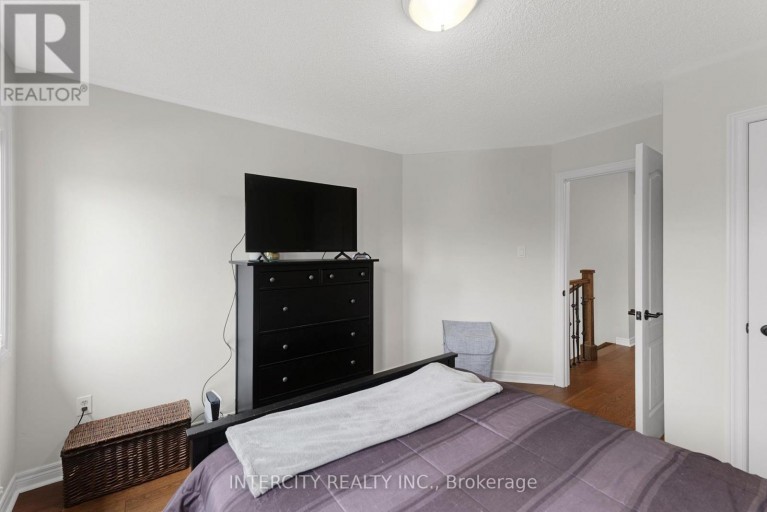 37 REDFINCH CRESCENT, Vaughan (Vellore Village), Ontario, L4H2C5