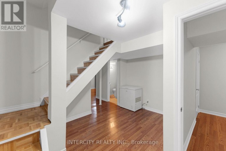 37 REDFINCH CRESCENT, Vaughan (Vellore Village), Ontario, L4H2C5