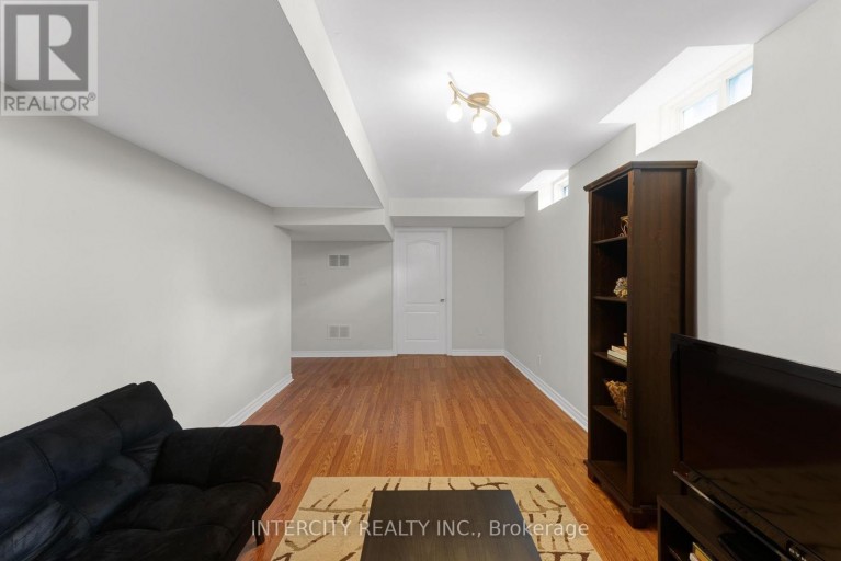 37 REDFINCH CRESCENT, Vaughan (Vellore Village), Ontario, L4H2C5