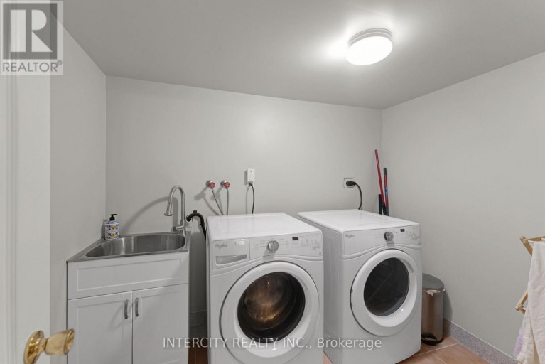 37 REDFINCH CRESCENT, Vaughan (Vellore Village), Ontario, L4H2C5