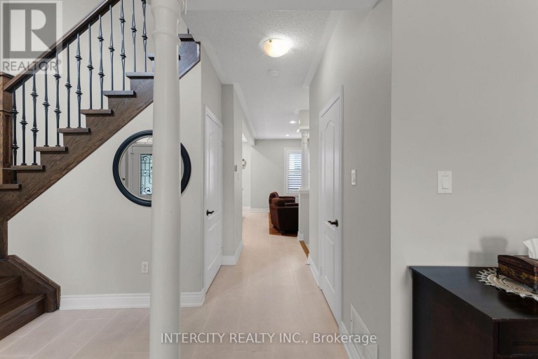 37 REDFINCH CRESCENT, Vaughan (Vellore Village), Ontario, L4H2C5