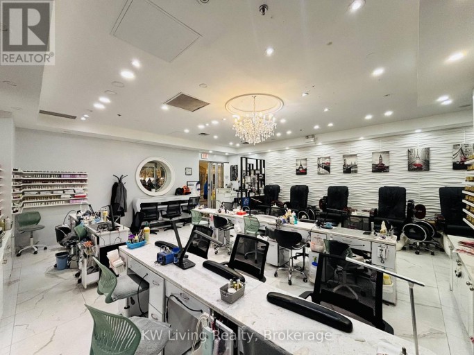 312 - 25 PEEL CENTRE DRIVE, Brampton (Queen Street Corridor), Ontario, L6T3R5