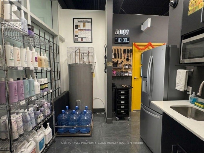 15 - 90 EASTERN AVENUE, Brampton (Queen Street Corridor), Ontario, L6W3C8