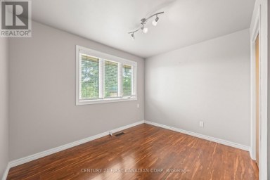 52 GILL ROAD Lambton Shores (Grand Bend) Ontario photo 22