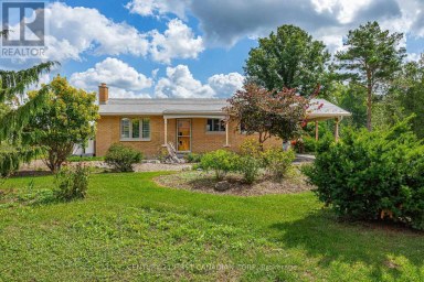 52 GILL ROAD Lambton Shores (Grand Bend) Ontario photo 4