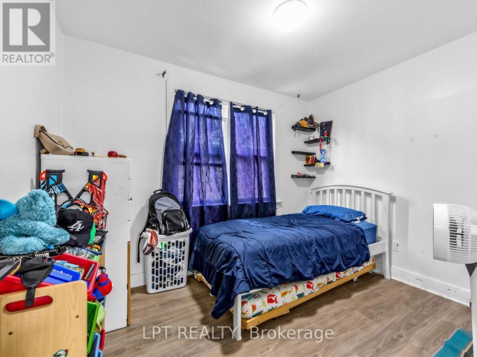 239 VINE STREET, St. Catharines (Fairview), Ontario, L2M4S9