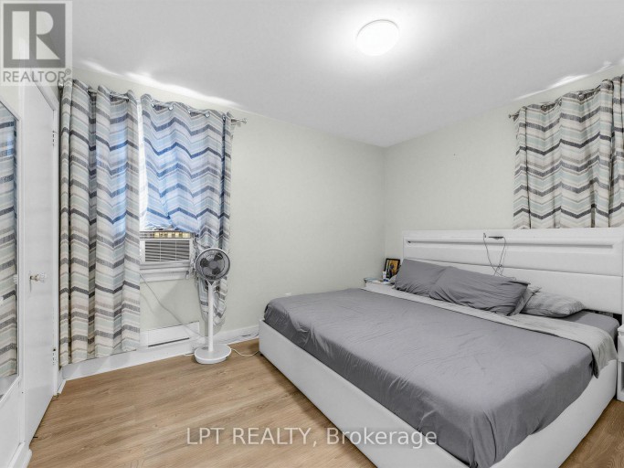 239 VINE STREET, St. Catharines (Fairview), Ontario, L2M4S9