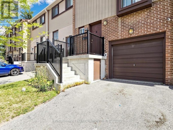 164 MOREGATE CRESCENT N, Brampton (Brampton North), Ontario, L6S3K9