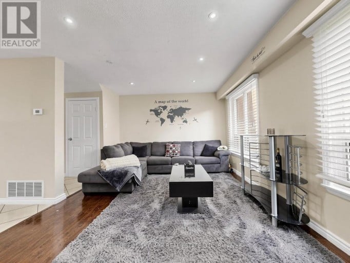 164 MOREGATE CRESCENT N, Brampton (Brampton North), Ontario, L6S3K9