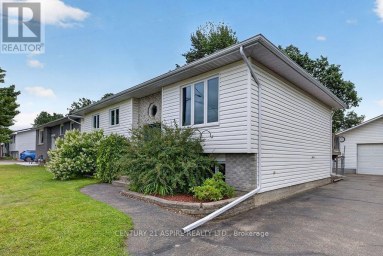 50 PORTAGE ROAD Petawawa Ontario photo 3