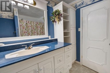 2407 RUMNEY ROAD Tay Ontario photo 18