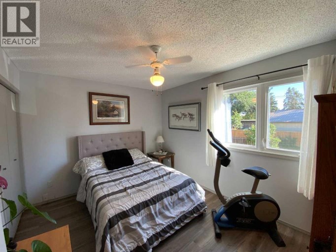 3 Lake Bevan Drive E, Brooks, Alberta, T1R0L3