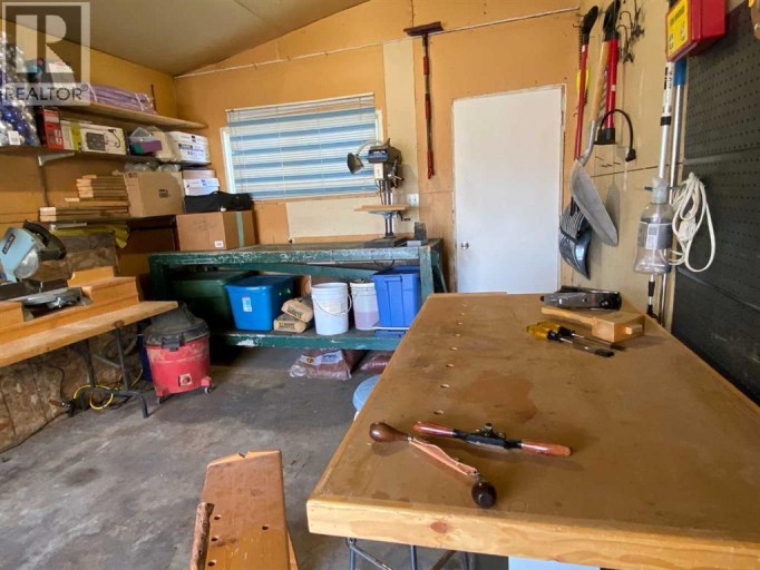 3 Lake Bevan Drive E, Brooks, Alberta, T1R0L3