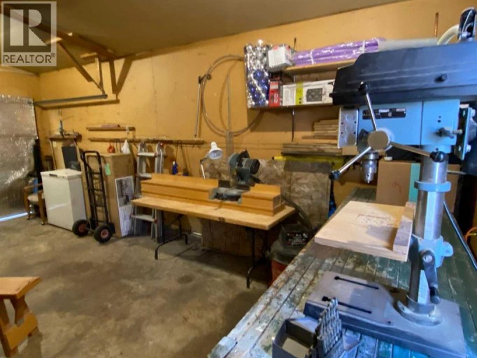 3 Lake Bevan Drive E, Brooks, Alberta, T1R0L3