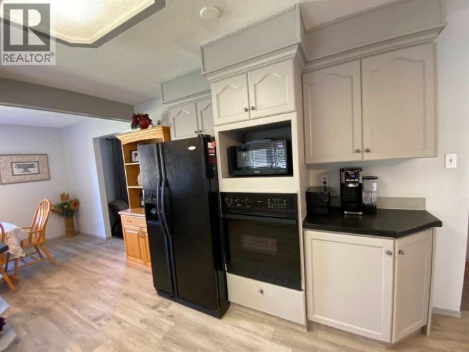 3 Lake Bevan Drive E, Brooks, Alberta, T1R0L3