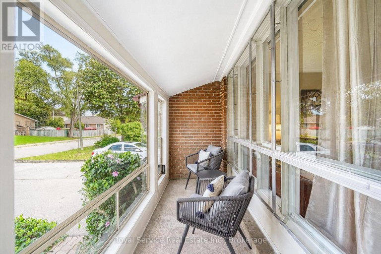 65 COMBERMERE DRIVE, Toronto (Parkwoods-Donalda), Ontario, M3A2W4