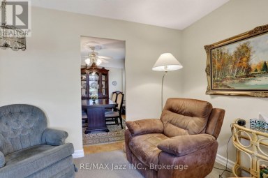 401 - 363 SIMCOE STREET N Oshawa (O'Neill) Ontario photo 14