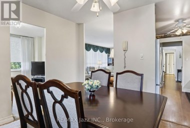 401 - 363 SIMCOE STREET N Oshawa (O'Neill) Ontario photo 19