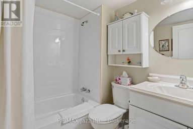 401 - 363 SIMCOE STREET N Oshawa (O'Neill) Ontario photo 30