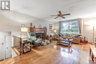 6892 CENTURY DRIVE Strathroy-Caradoc Ontario photo 4