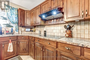 6892 CENTURY DRIVE Strathroy-Caradoc Ontario photo 8