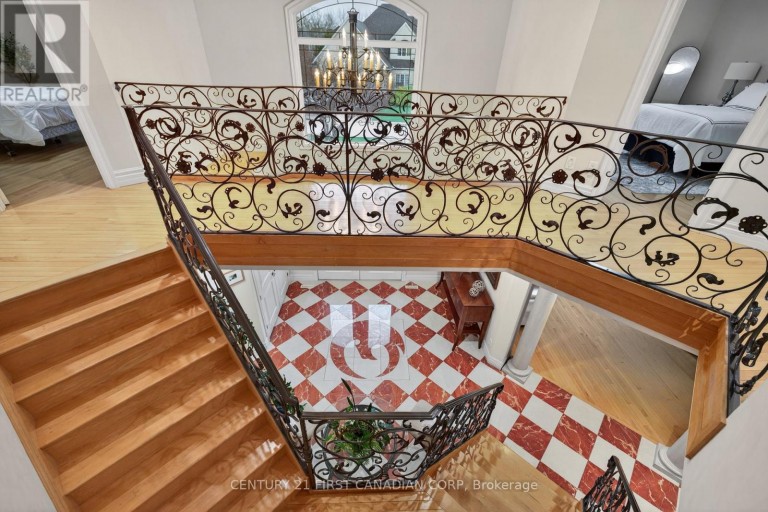 2 - 7222 CLAYTON WALK, London South (South V), Ontario, N6P1W1
