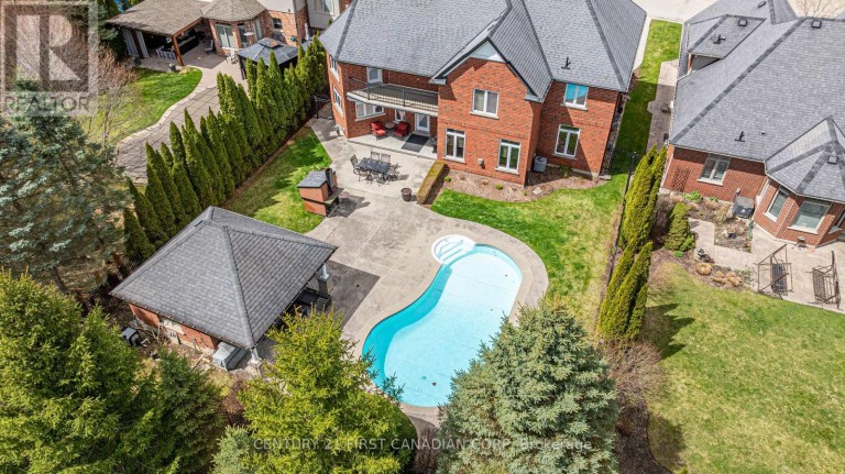 2 - 7222 CLAYTON WALK, London South (South V), Ontario, N6P1W1