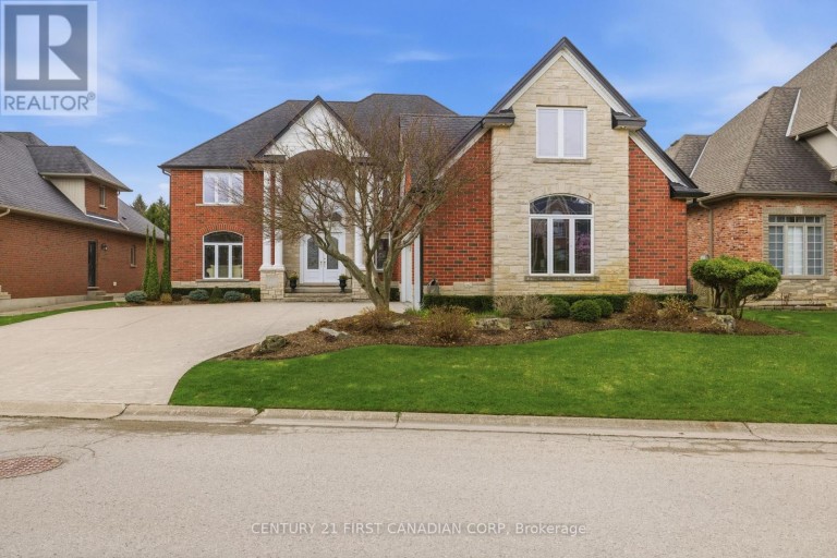 2 - 7222 CLAYTON WALK, London South (South V), Ontario, N6P1W1
