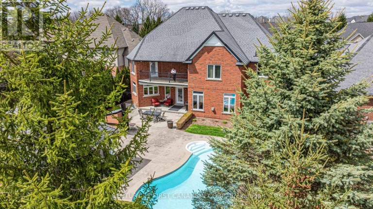 2 - 7222 CLAYTON WALK, London South (South V), Ontario, N6P1W1