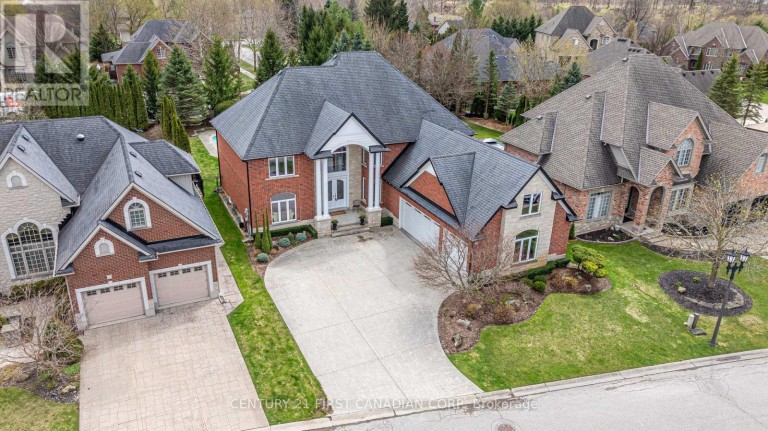 2 - 7222 CLAYTON WALK, London South (South V), Ontario, N6P1W1