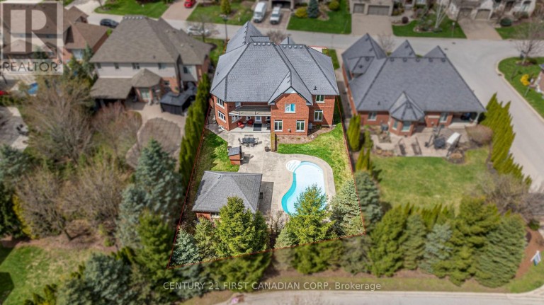 2 - 7222 CLAYTON WALK, London South (South V), Ontario, N6P1W1
