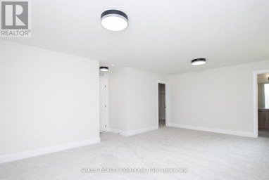 621 REGENT STREET Strathroy-Caradoc (Mount Brydges) Ontario photo 25