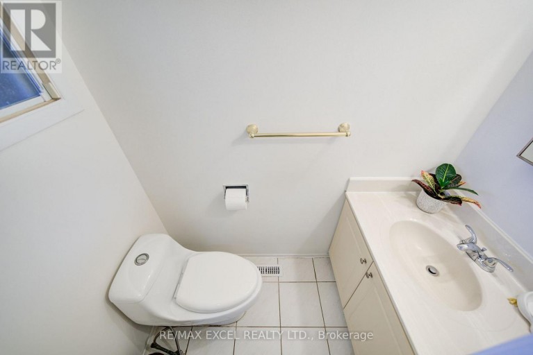 142 SHADY HOLLOW DRIVE, Toronto (Milliken), Ontario, M1V2L8