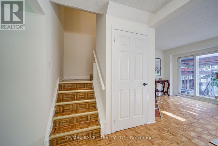 142 SHADY HOLLOW DRIVE, Toronto (Milliken), Ontario, M1V2L8