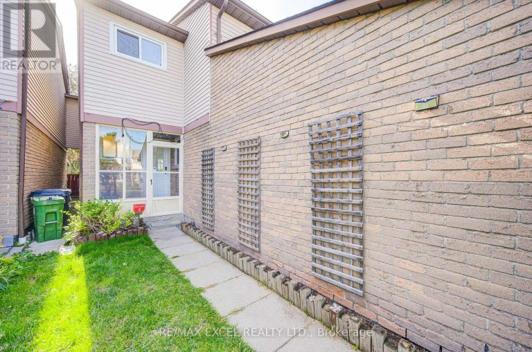 142 SHADY HOLLOW DRIVE, Toronto (Milliken), Ontario, M1V2L8