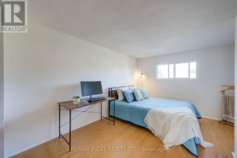 142 SHADY HOLLOW DRIVE, Toronto (Milliken), Ontario, M1V2L8
