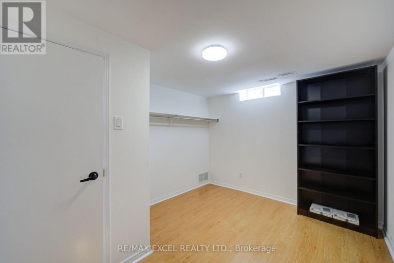 142 SHADY HOLLOW DRIVE, Toronto (Milliken), Ontario, M1V2L8