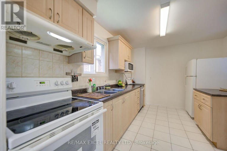 142 SHADY HOLLOW DRIVE, Toronto (Milliken), Ontario, M1V2L8
