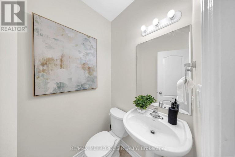 23 GORDON COWLING STREET, Clarington (Courtice), Ontario, L1E0G7