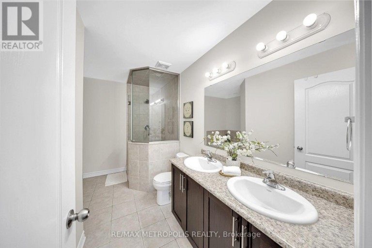 23 GORDON COWLING STREET, Clarington (Courtice), Ontario, L1E0G7