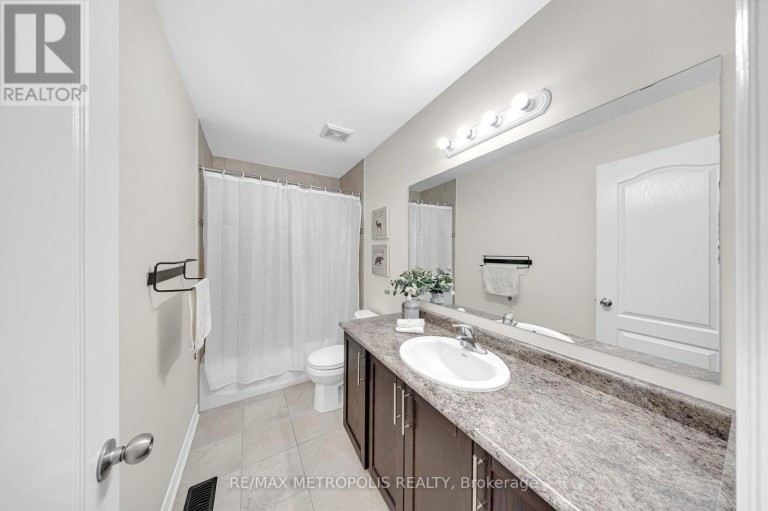 23 GORDON COWLING STREET, Clarington (Courtice), Ontario, L1E0G7