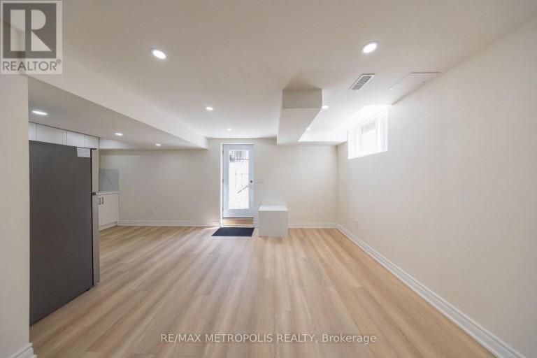 23 GORDON COWLING STREET, Clarington (Courtice), Ontario, L1E0G7