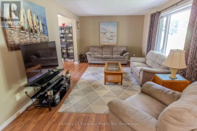 6 BRAESIDE ROAD Centre Wellington (Fergus) Ontario photo 3