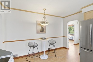216 COLLEGE AVENUE Oshawa (Vanier) Ontario photo 13