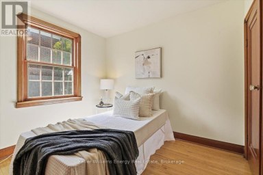 216 COLLEGE AVENUE Oshawa (Vanier) Ontario photo 18