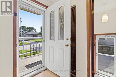 216 COLLEGE AVENUE Oshawa (Vanier) Ontario photo 5