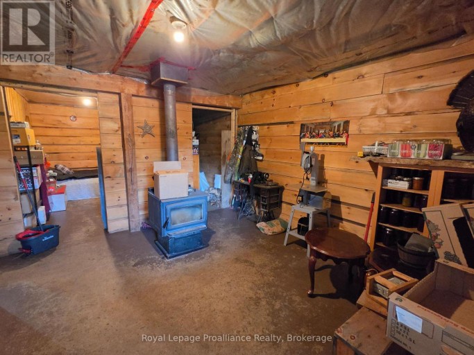 152 ADDINGTON RD 3, Addington Highlands, Ontario, K0H1K0