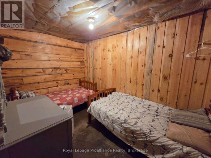 152 ADDINGTON RD 3, Addington Highlands, Ontario, K0H1K0