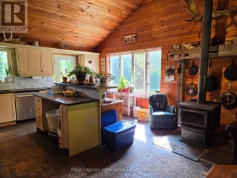 152 ADDINGTON RD 3 Addington Highlands Ontario photo 6